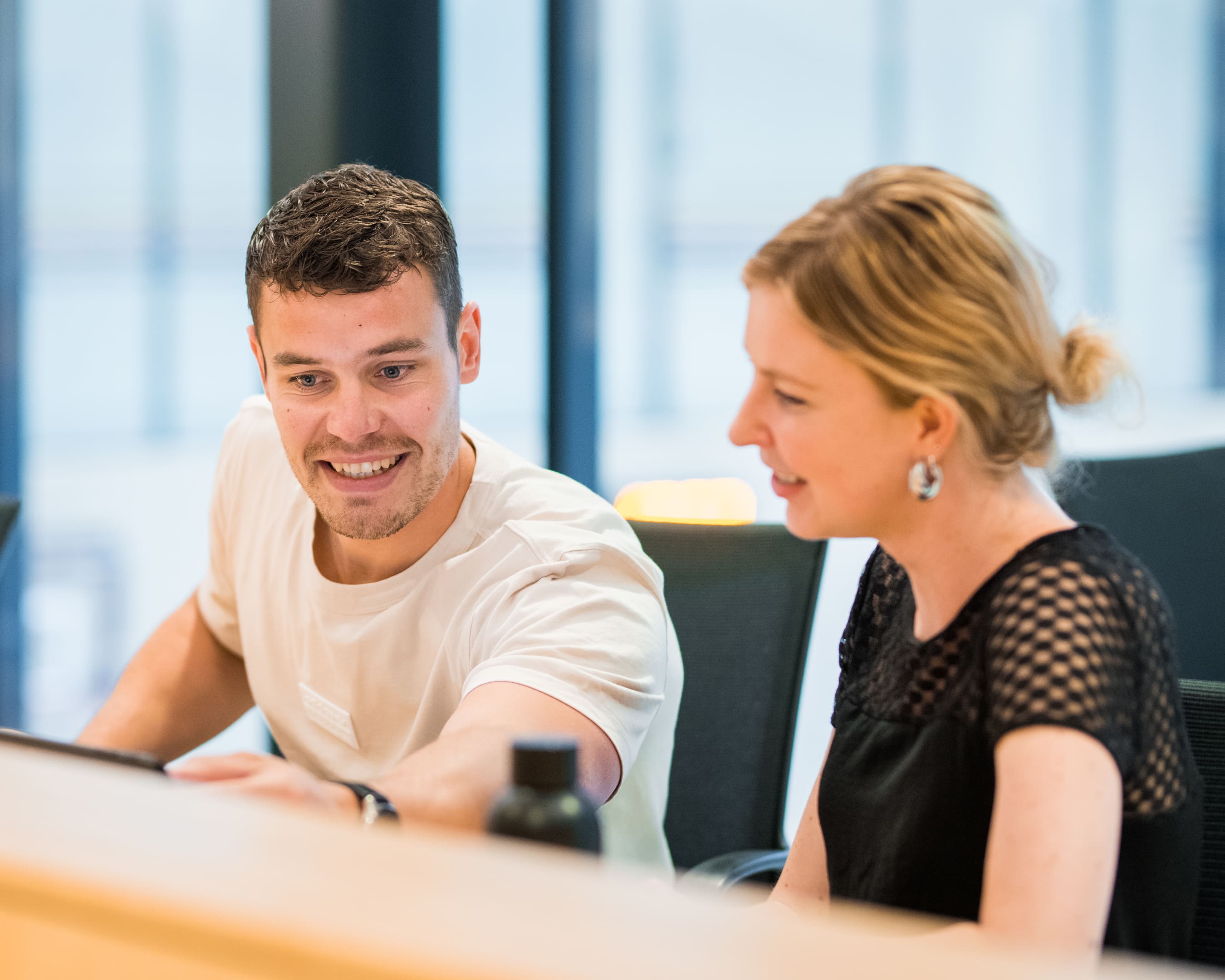 Studenten van masterdeeltijd Healthy Ageing zijn aan het praten