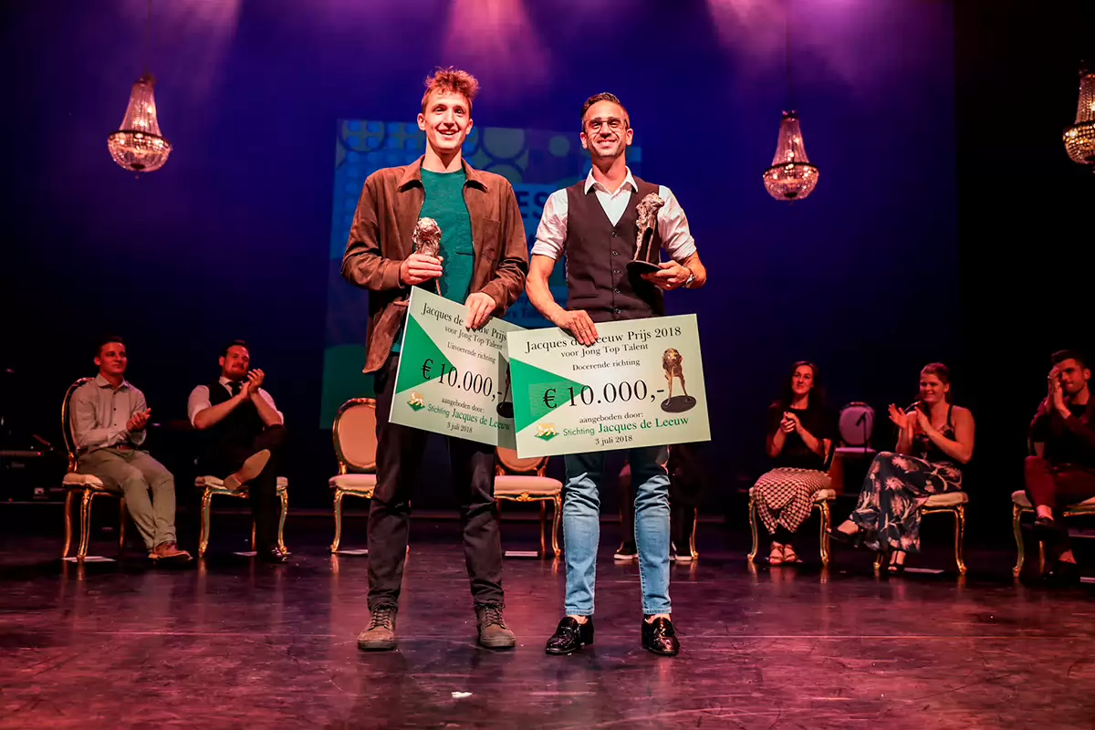 Piet Van Dycke, - Dance Academy (l) en Peter van der Heijden - Academie voor Theater (r), foto: Lieselotte Pennings, Koektrommel Studio