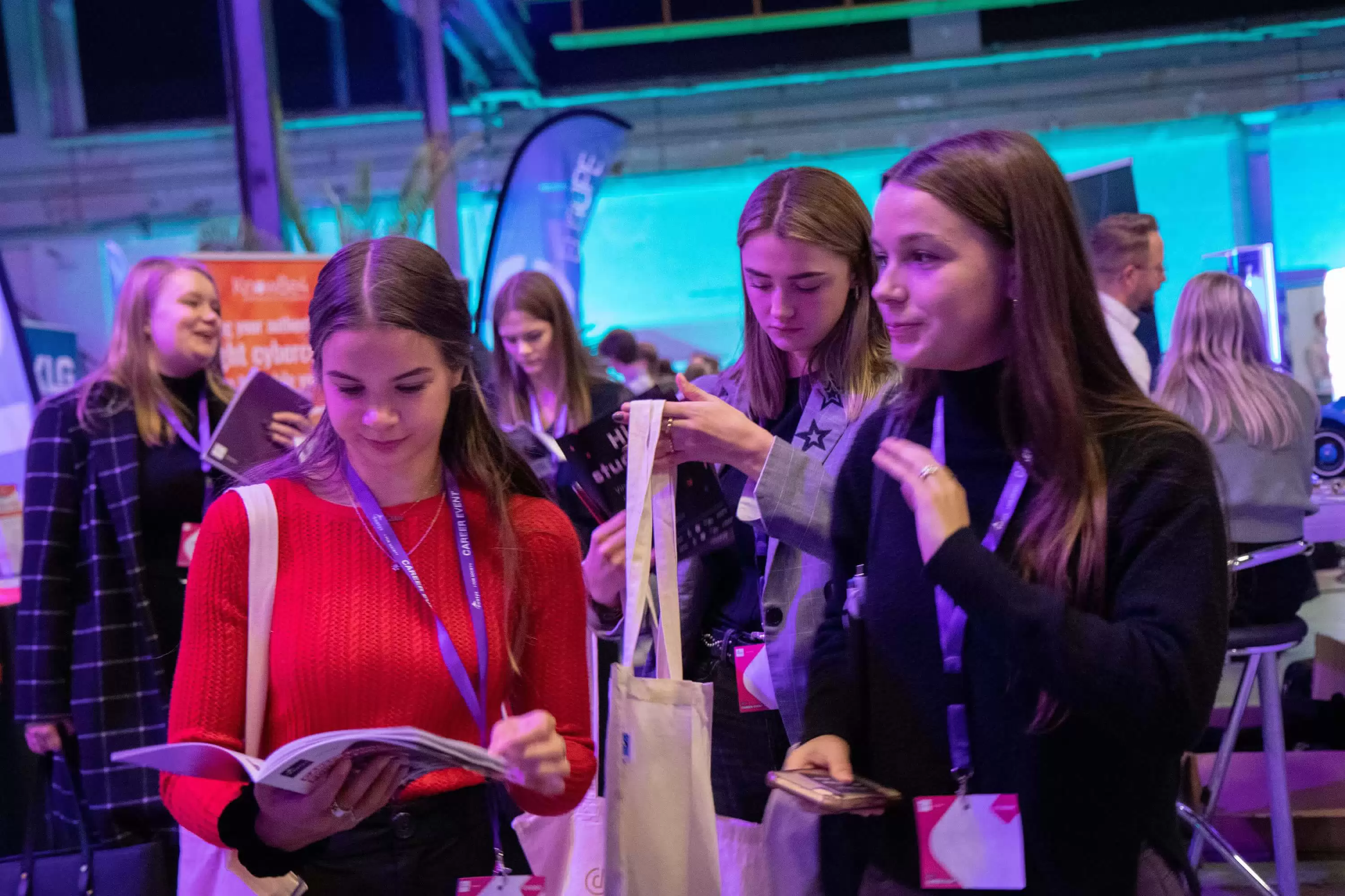 Fontys studenten op het Careerevent in het Klokgebouw