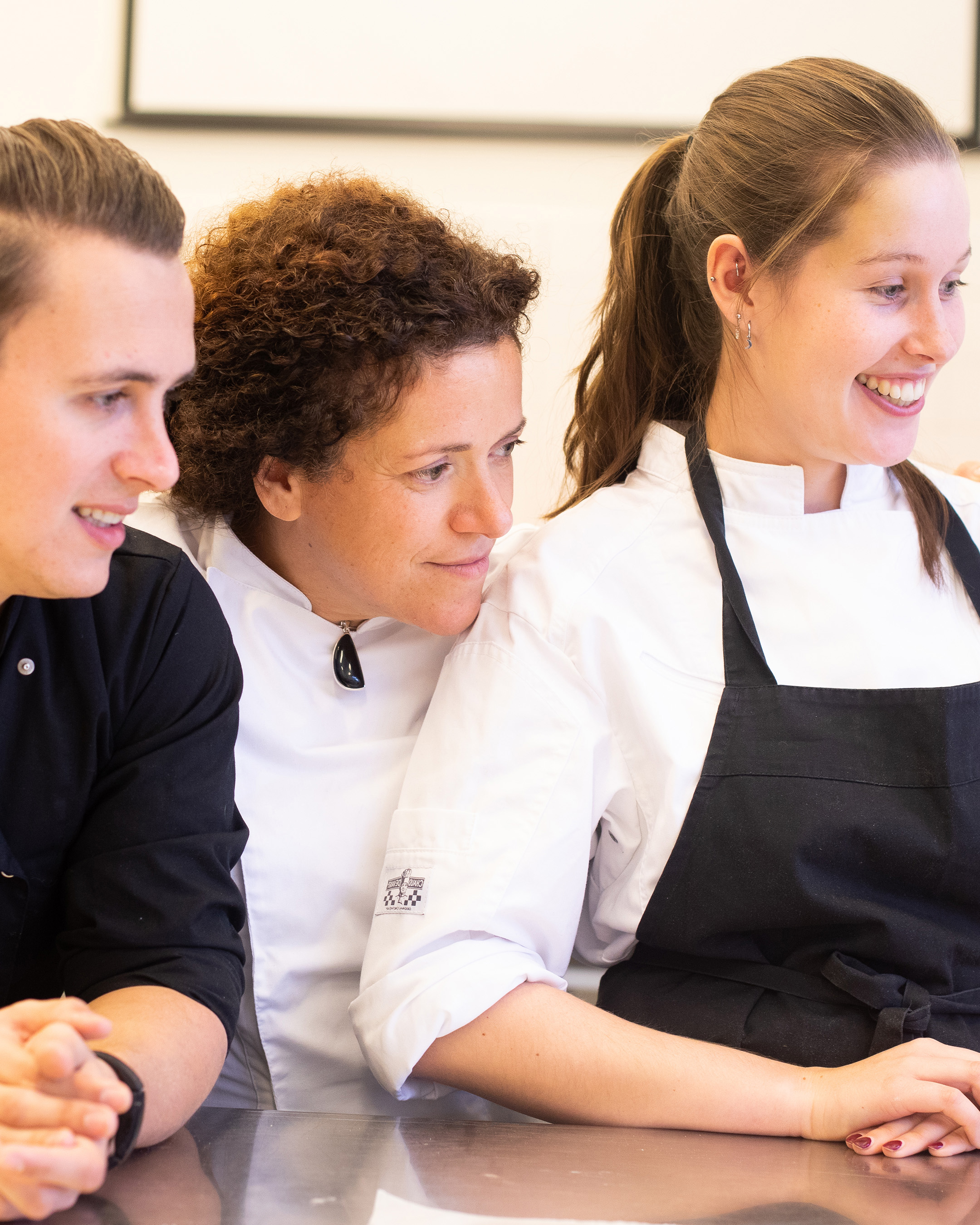 Docent en studenten opleiding Leraar Consumptieve Techniek