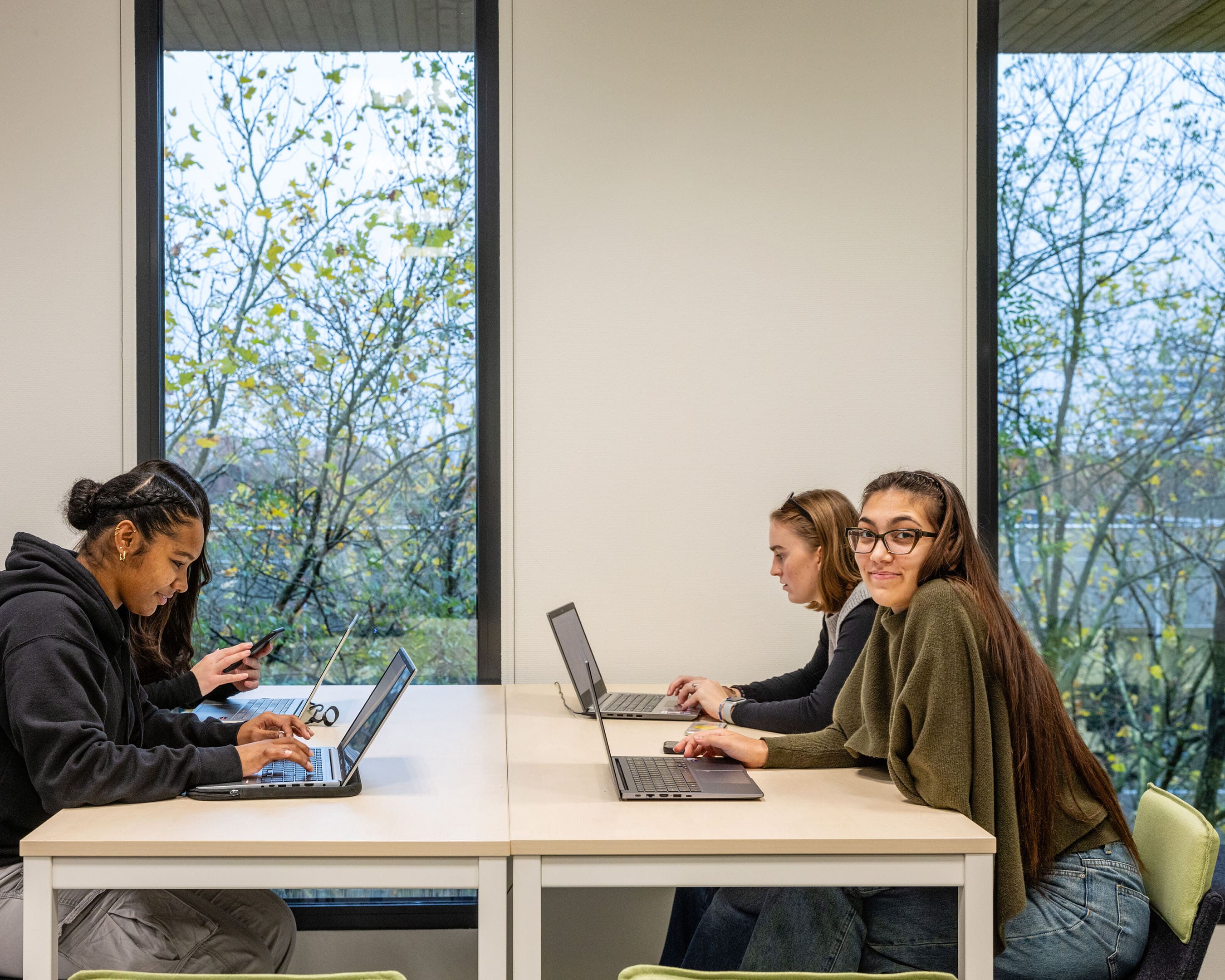 Studenten aan het studeren 