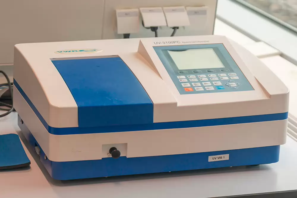 UVvis spectrofotometer - UV-3100PC - VWR