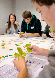 Scholieren tijdens studiekeuzespel