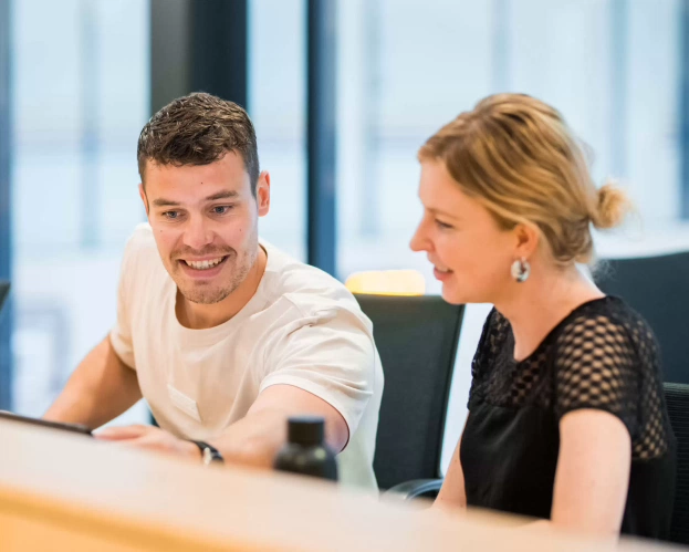 Studenten van masterdeeltijd Healthy Ageing zijn aan het praten