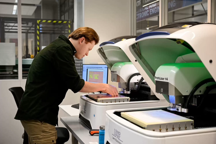 Student deeltijdopleiding elektrotechniek